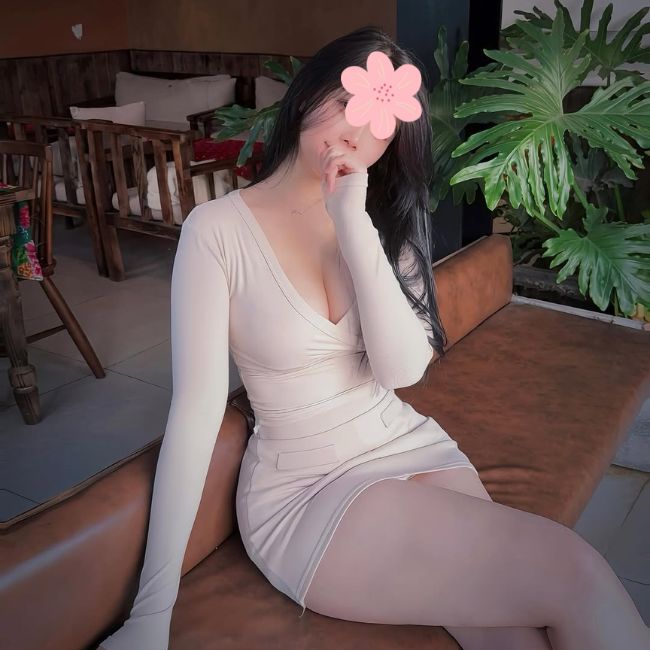 Hồng Nhung - Gái Gọi Thanh Liệt Body Nóng Bỏng, Bú Mút Đỉnh