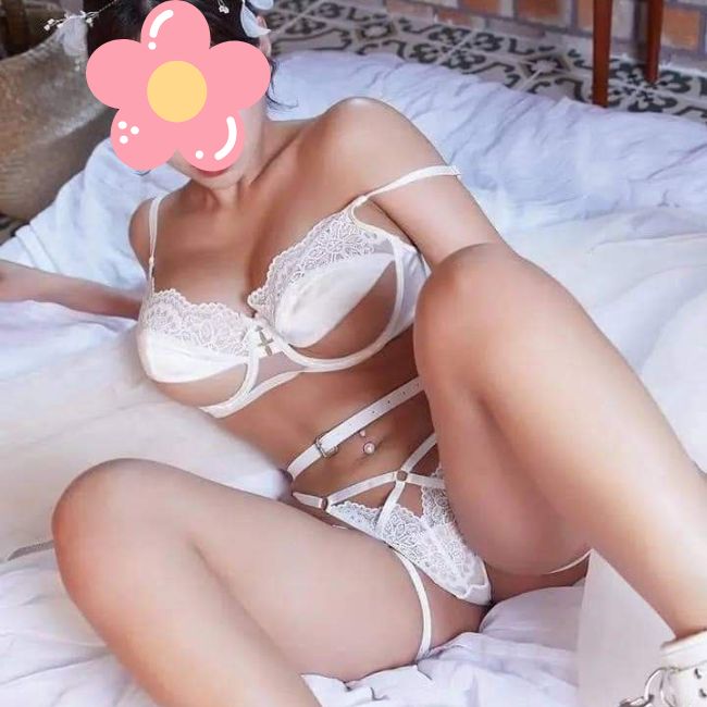 Khánh Ly – Mỹ Nhân Cầu Giấy Chân Dài Vú Đẹp, Địt Sướng Đến Run Người