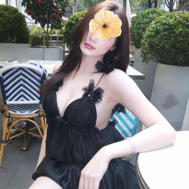 Phương Nhi – Gái gú Phú Diễn vòng 1 căng tròn liếm láp phê dã man