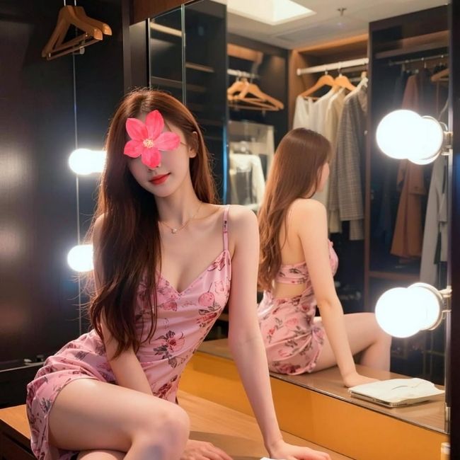 Thúy Huỳnh – Cave Đông Ngạc Da trắng eo thon, ngực bưởi căng