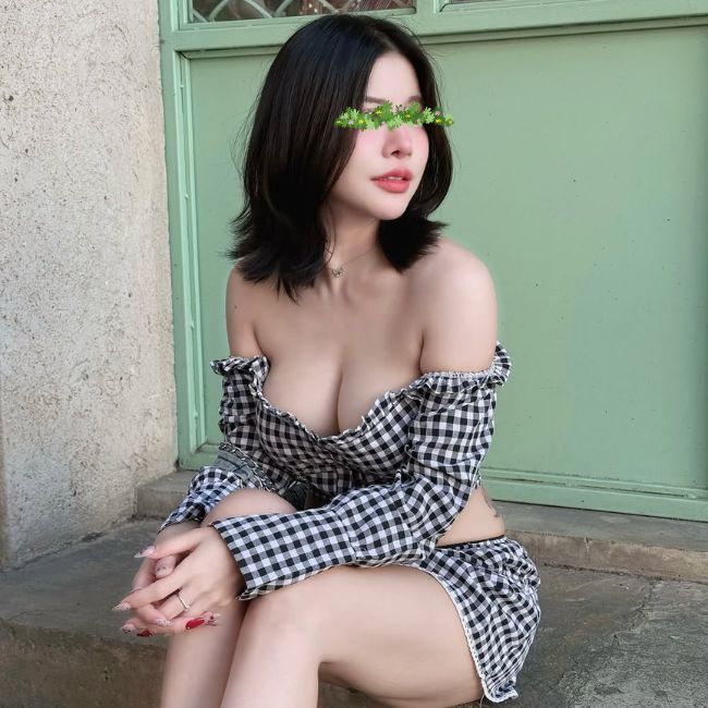 Vân Anh - Cave Long Biên môi xinh hút sâu ride ngựa cưỡi điên cuồng