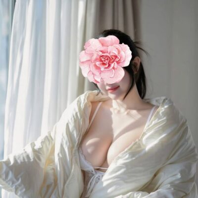 Tuyết Anh - Hotgirl Tương Mai vú tròn căng mút sữa ướt đẫm áo