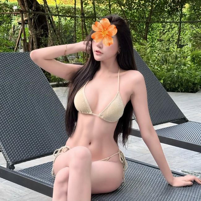 Gái miền Nam lên HN, body "bom tấn"
