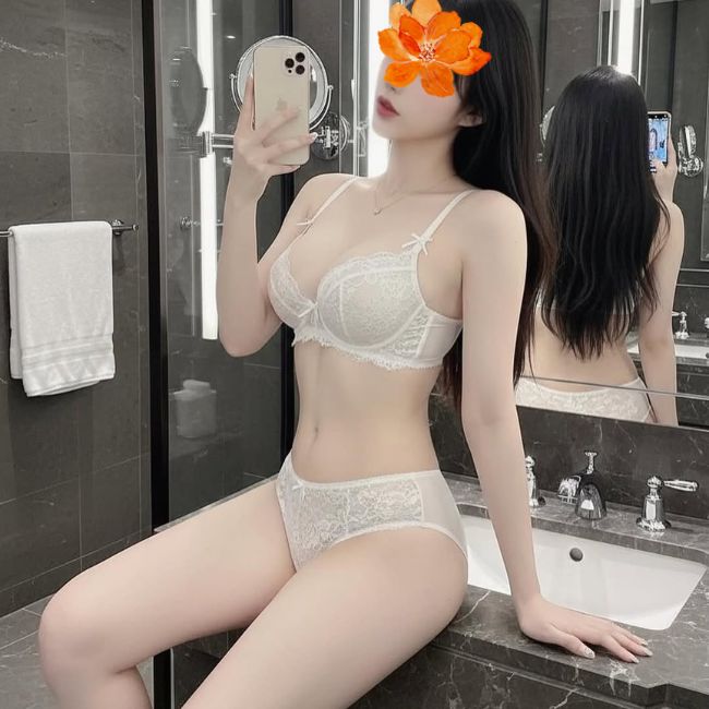 Ngọc Quyên – Gái Gú Lồn Khít Hồng Hào, Mông To Đập Thả Ga